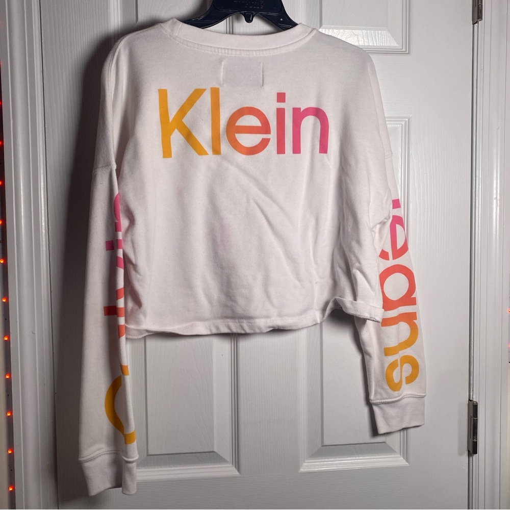 White Calvin Klein crop sweatshirt